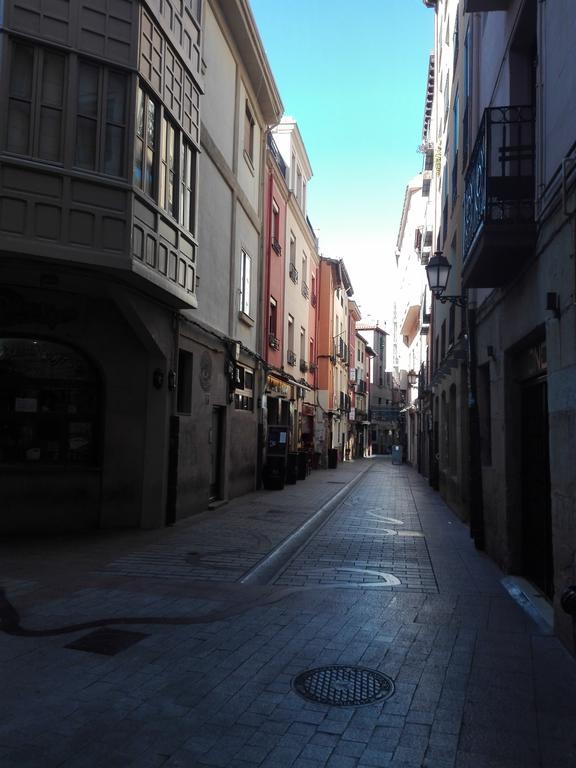Pension Travesia Del Laurel Logroño Esterno foto